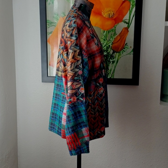 Colorful crewneck sweater, XL - Picture 10 of 10